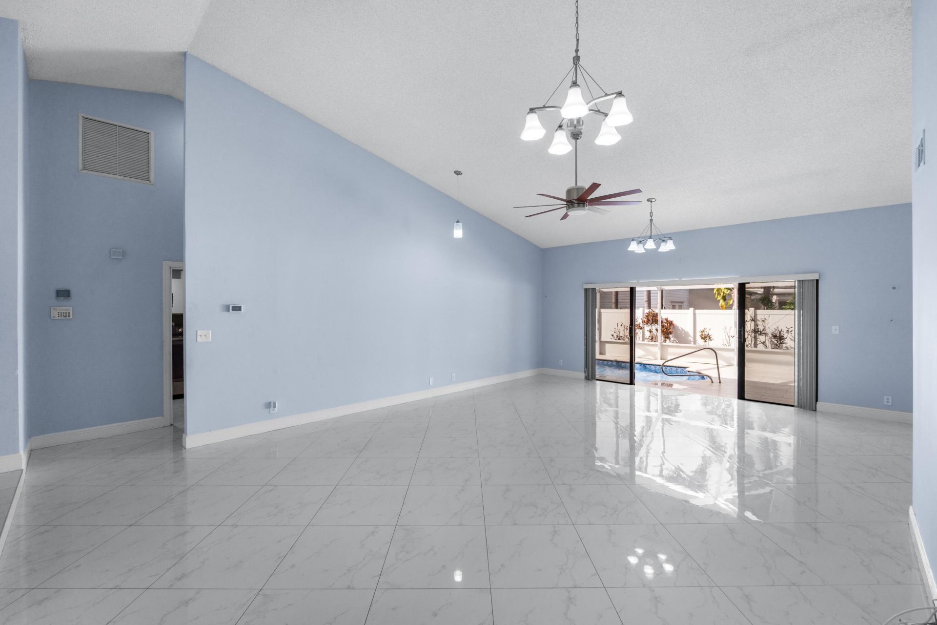 281 N Country Club Boulevard, Boca Raton, FL 33487 Photo