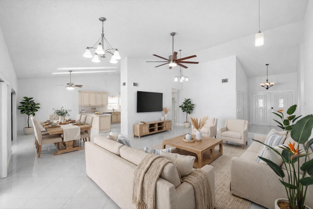 281 N Country Club Boulevard, Boca Raton, FL 33487 Photo