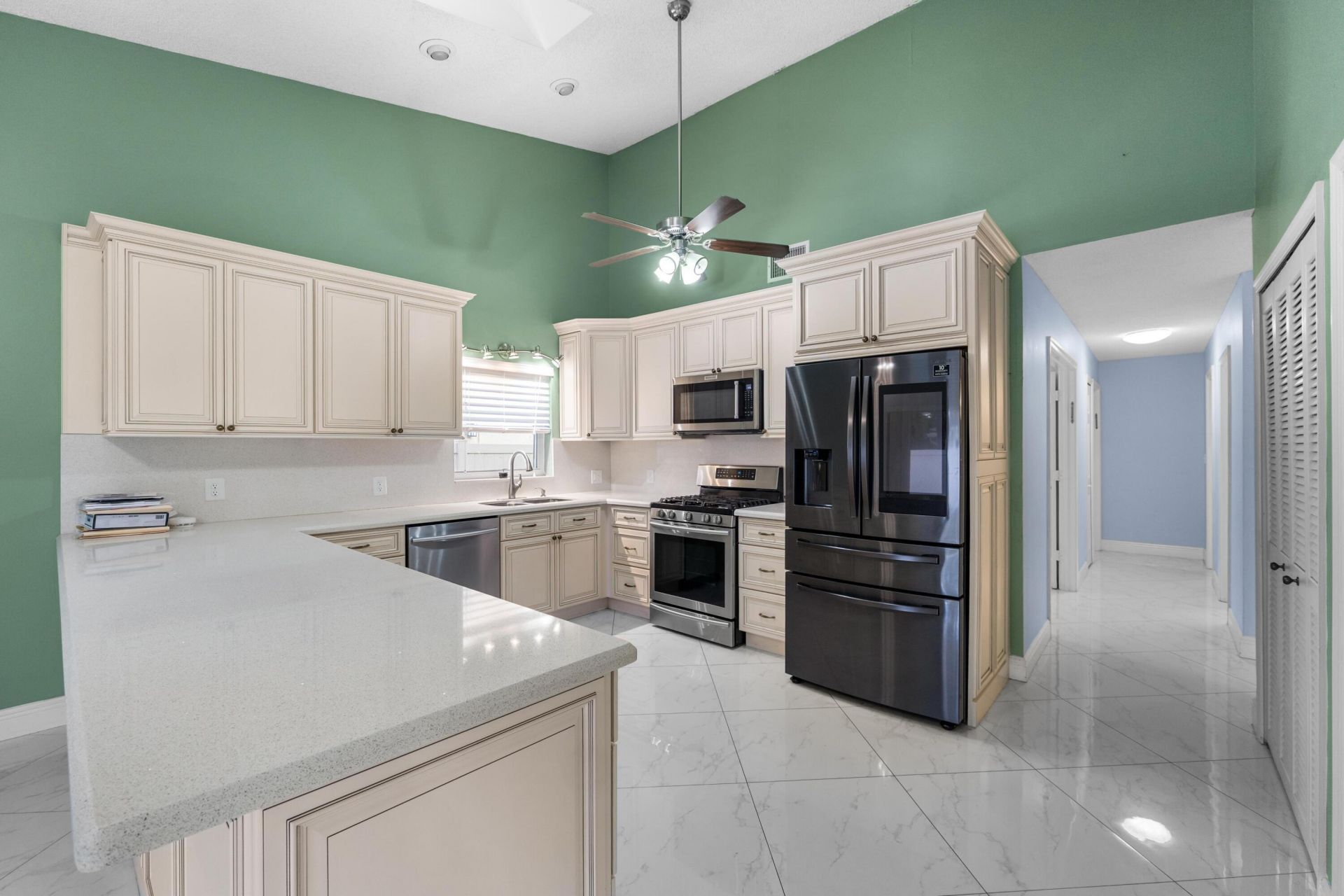 281 N Country Club Boulevard, Boca Raton, FL 33487 Photo