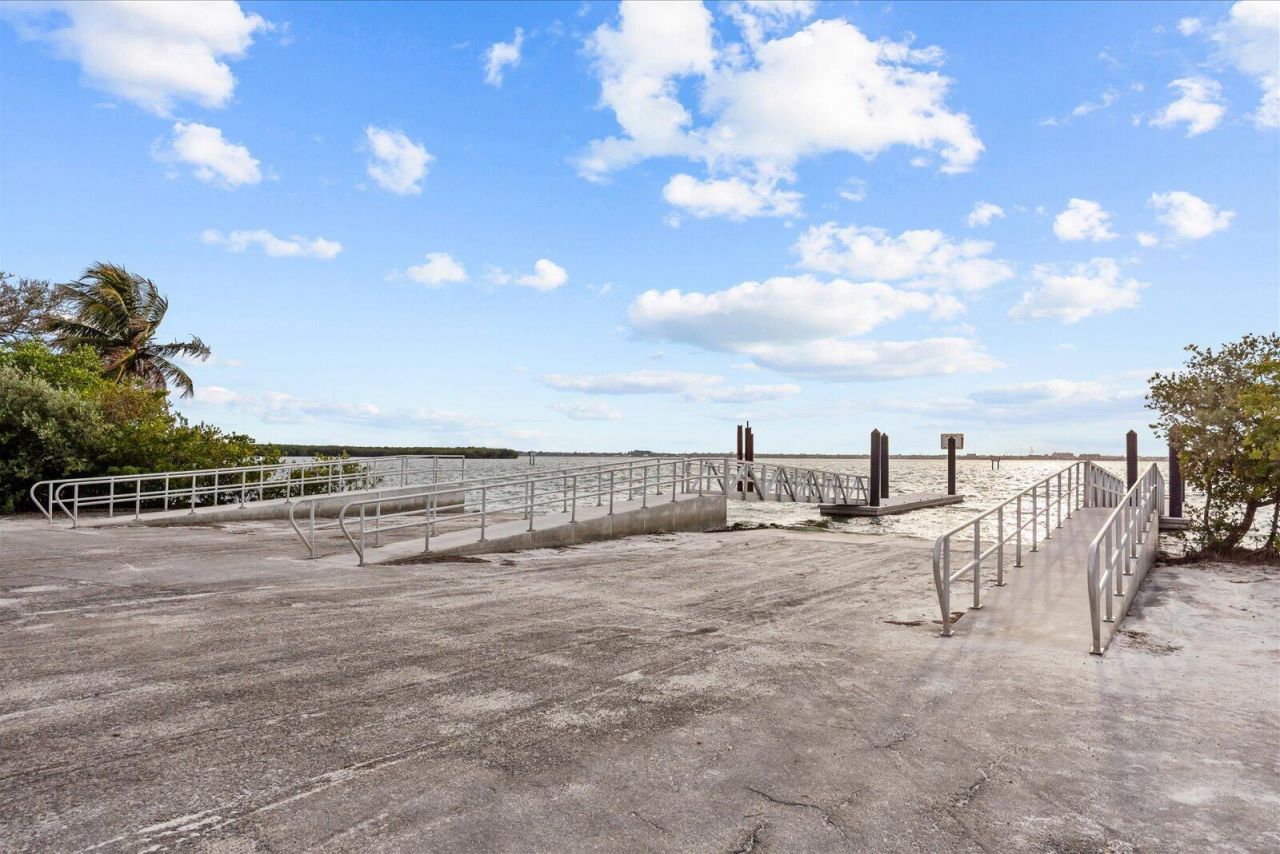 1906 S Ocean Drive, Fort Pierce, FL 34949 Photo