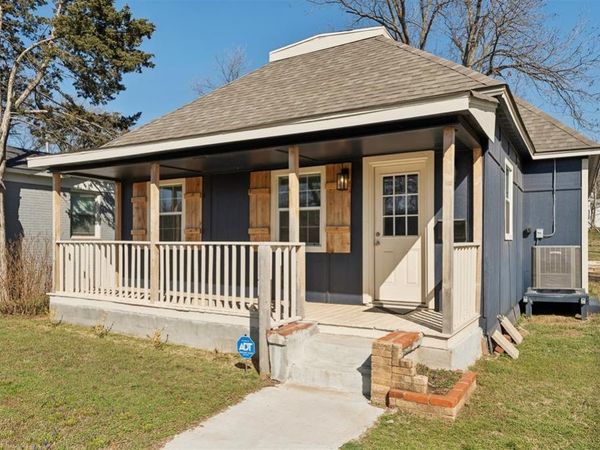 314 W Springer Avenue, Guthrie, OK 73044
