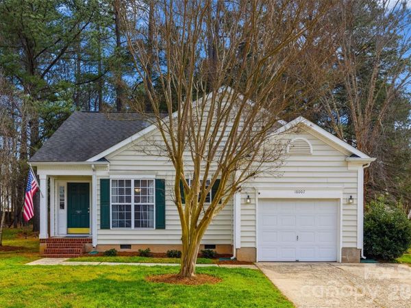 16007 Kirsten Nicole Road , Charlotte, NC 28278