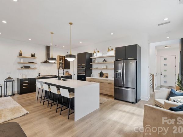 110 Mattoon Street , Charlotte, NC 28216