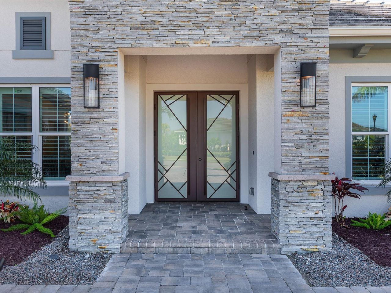 17238 Salerno Drive, Lakewood Ranch, FL 34202 Photo