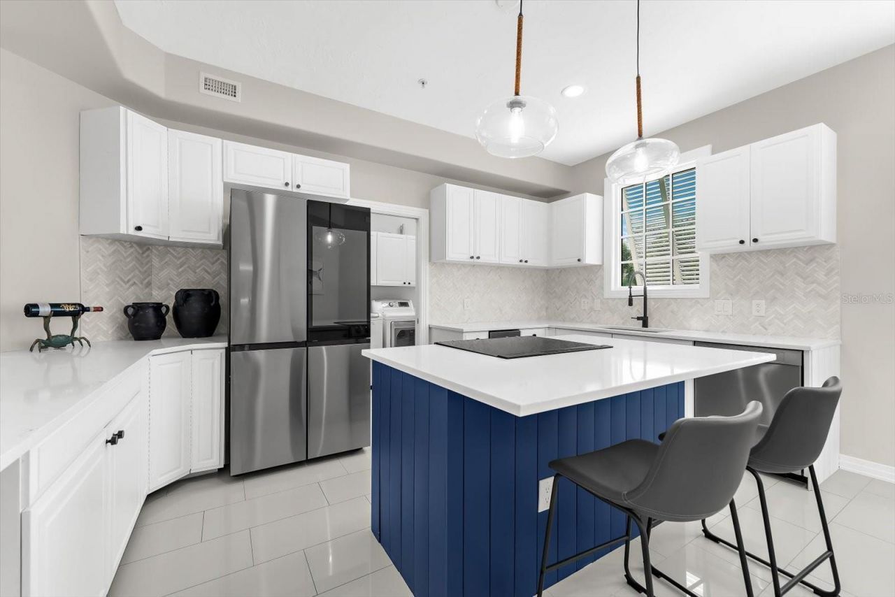 3941 Hamilton Club Circle, Unit 9, Sarasota, FL 34242 Photo