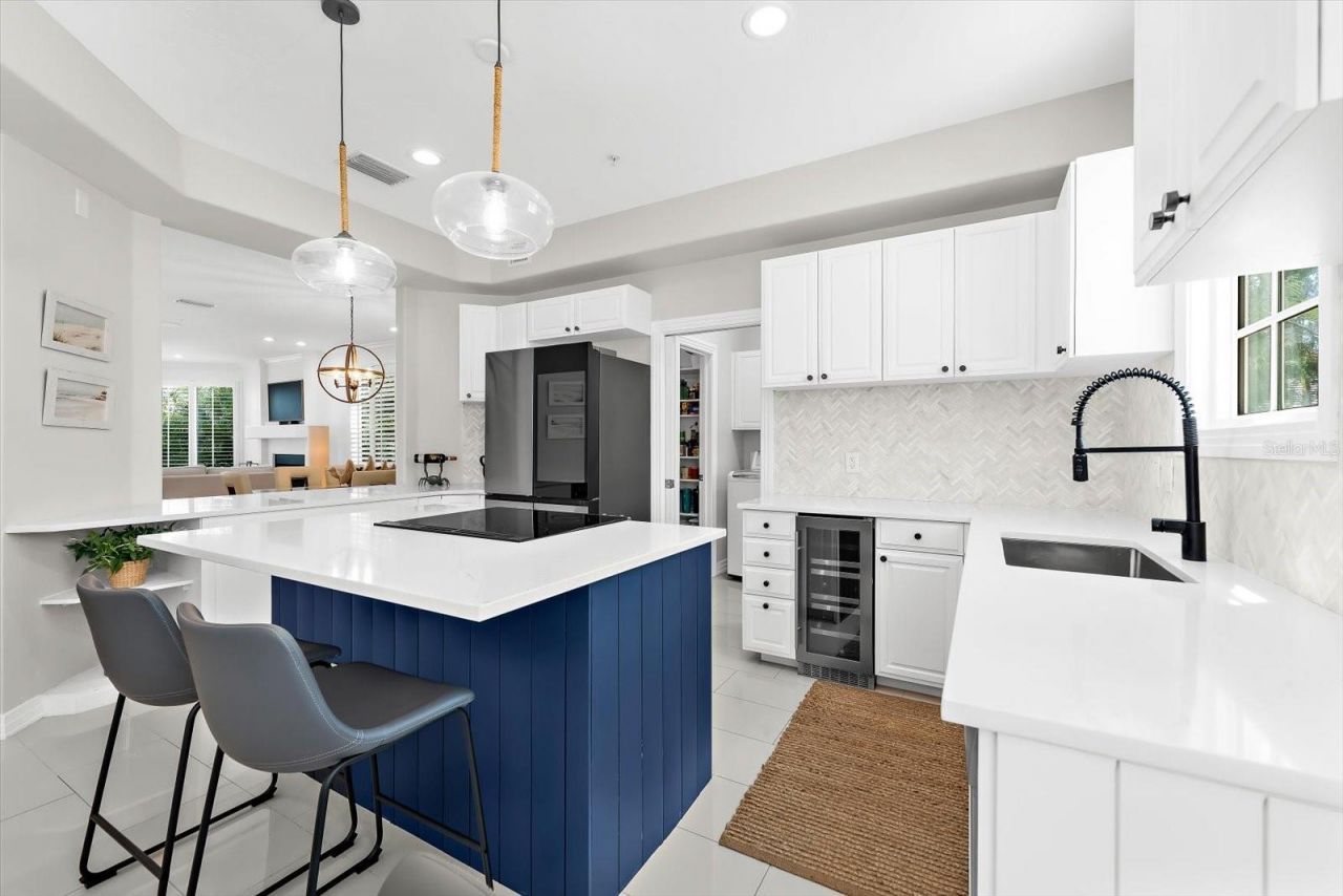 3941 Hamilton Club Circle, Unit 9, Sarasota, FL 34242 Photo