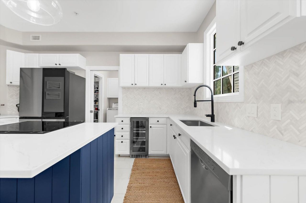 3941 Hamilton Club Circle, Unit 9, Sarasota, FL 34242 Photo