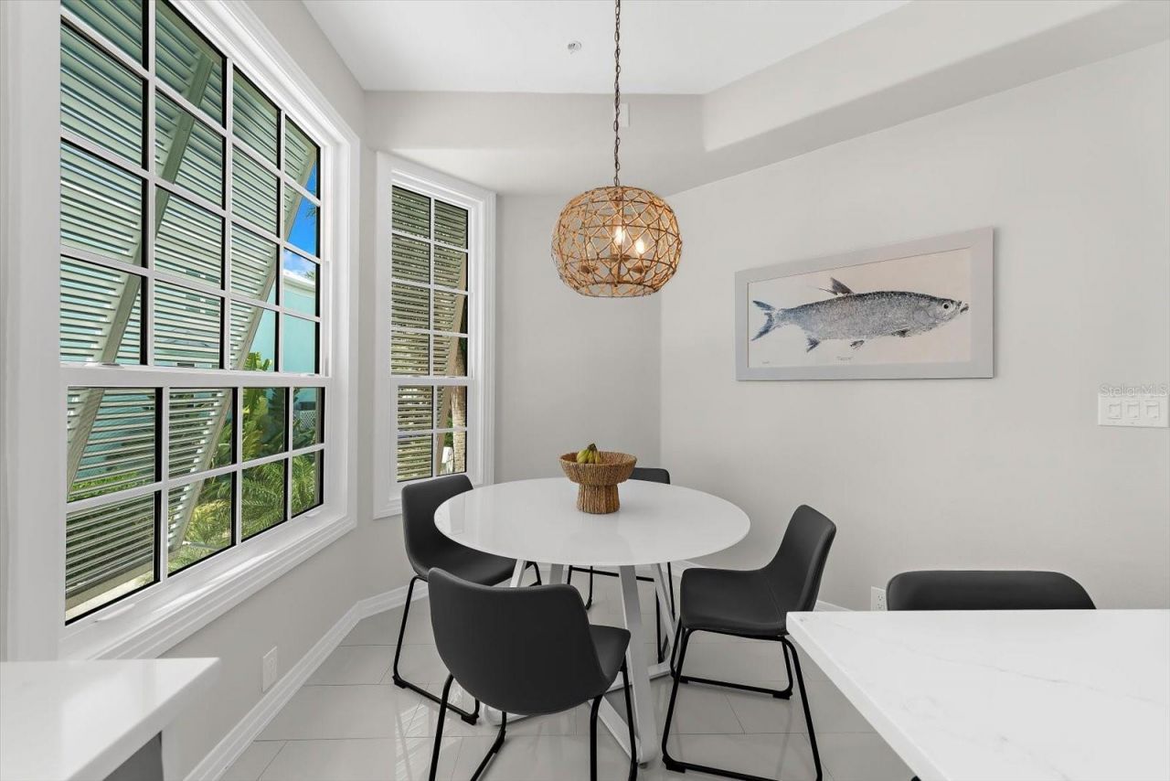 3941 Hamilton Club Circle, Unit 9, Sarasota, FL 34242 Photo