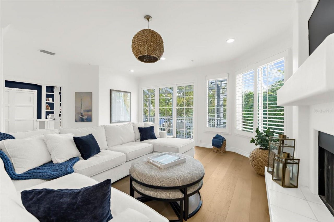 3941 Hamilton Club Circle, Unit 9, Sarasota, FL 34242 Photo