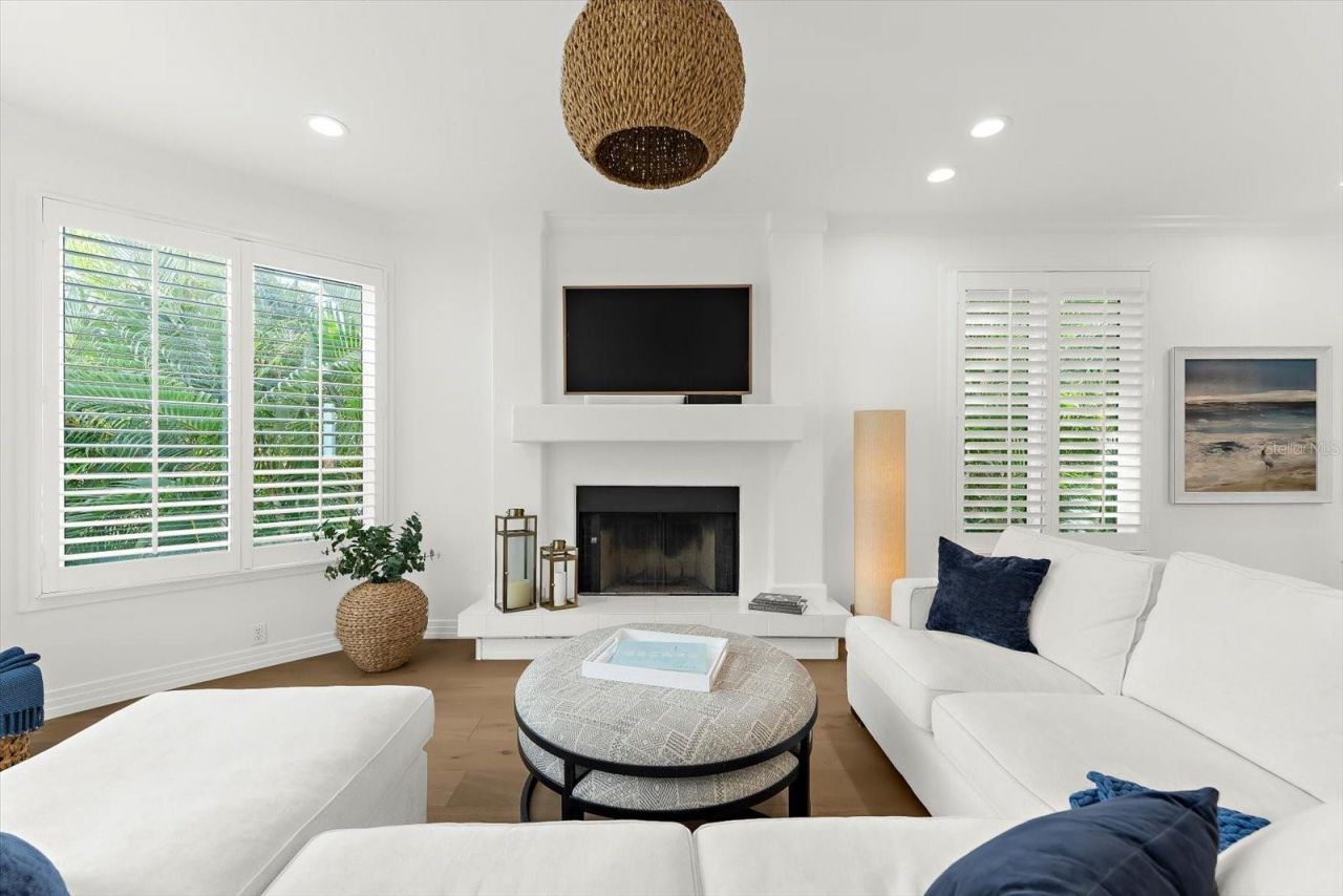 3941 Hamilton Club Circle, Unit 9, Sarasota, FL 34242 Photo