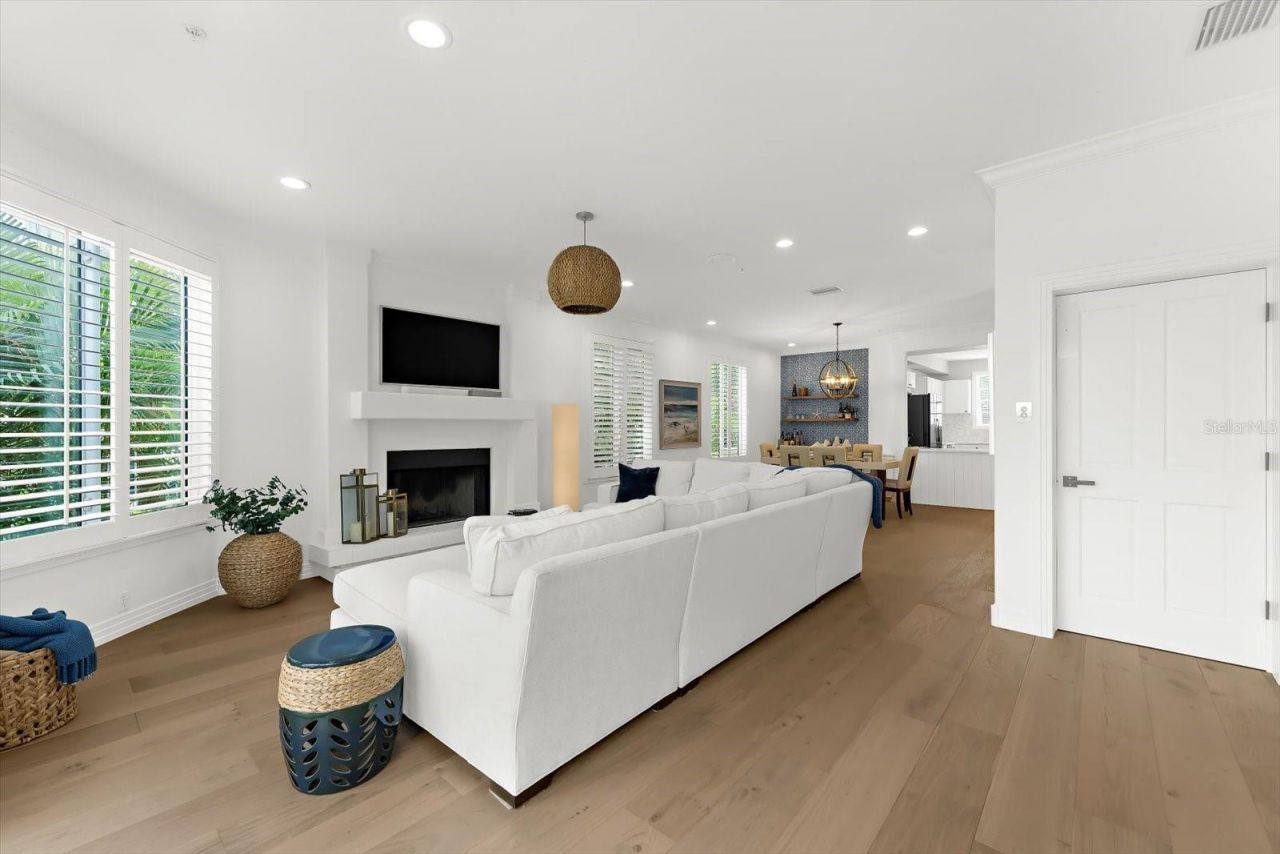 3941 Hamilton Club Circle, Unit 9, Sarasota, FL 34242 Photo