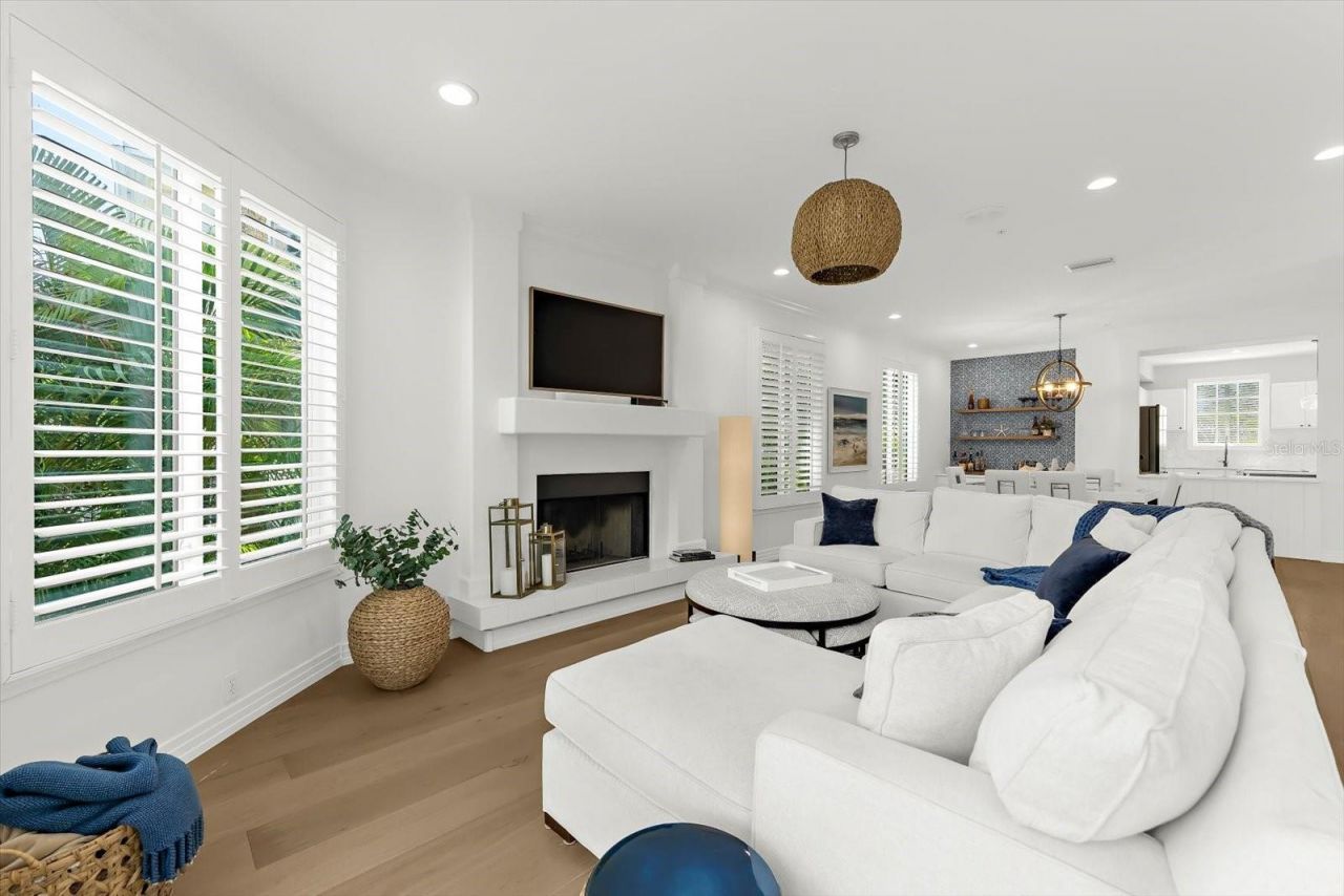 3941 Hamilton Club Circle, Unit 9, Sarasota, FL 34242 Photo