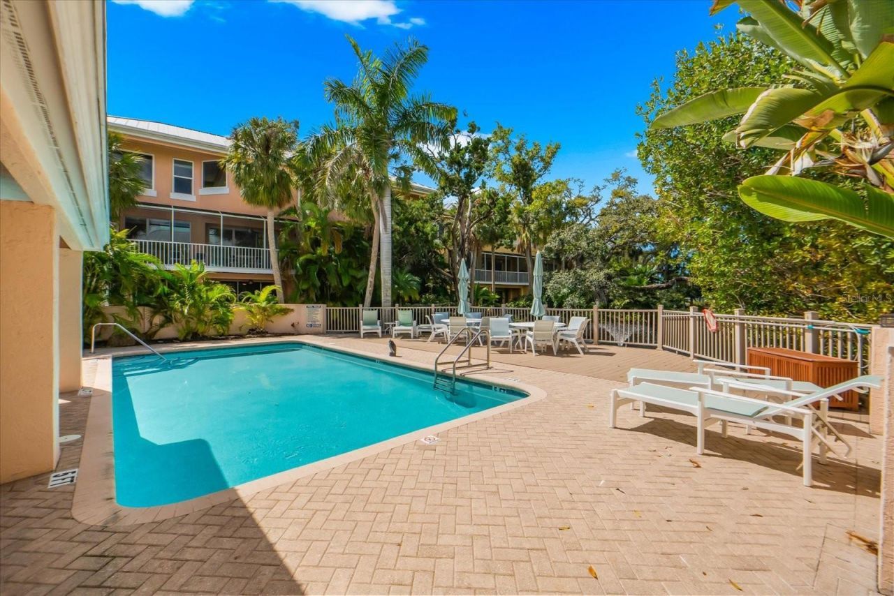 3941 Hamilton Club Circle, Unit 9, Sarasota, FL 34242 Photo