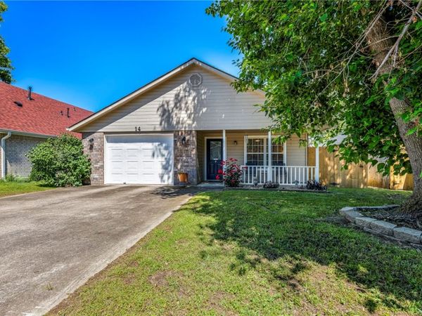 14 Jordan Lane , Bentonville, AR 72712