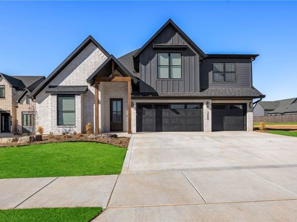 3600 SW Aurora Lane, Bentonville, AR 72713