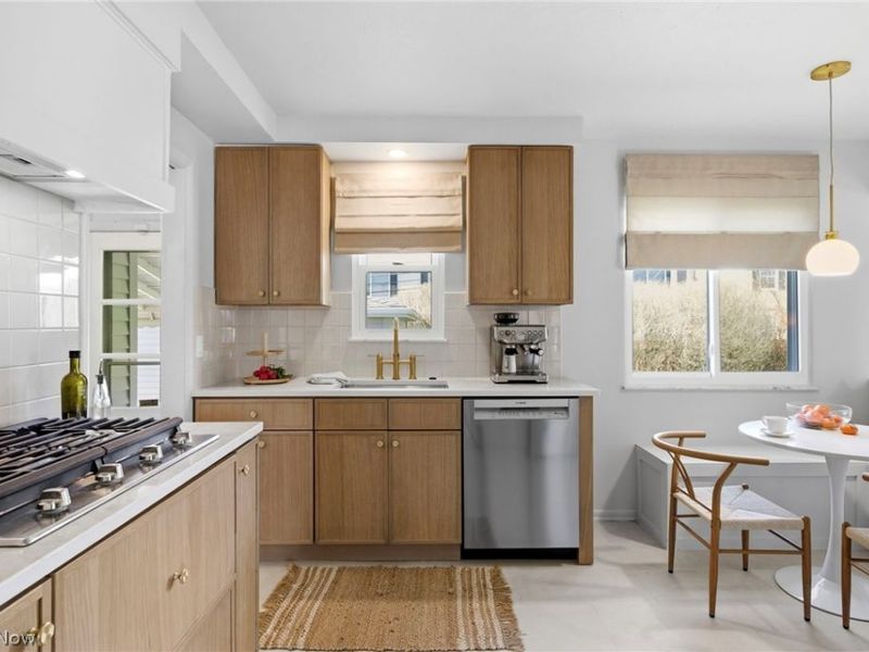 3740 W 214th Street, Fairview Park, OH 44126 Photo 15