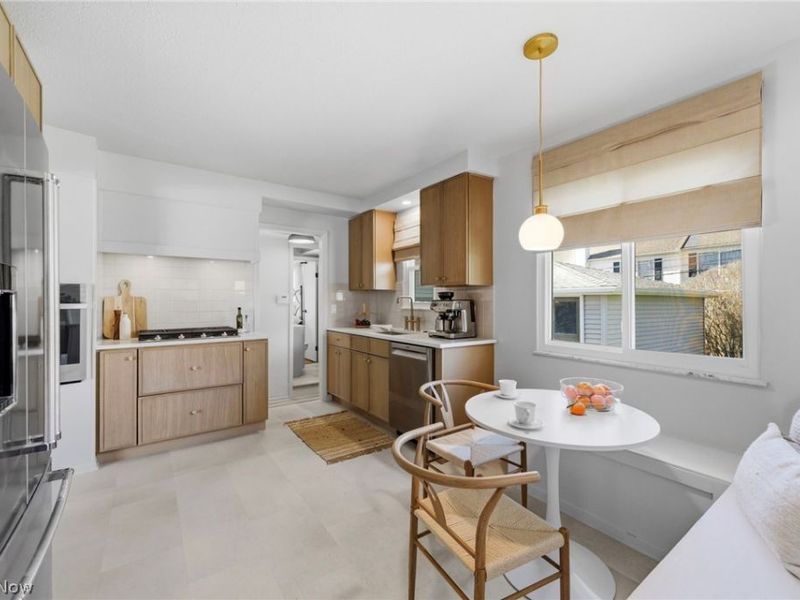 3740 W 214th Street, Fairview Park, OH 44126 Photo 17