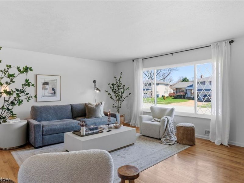 3740 W 214th Street, Fairview Park, OH 44126 Photo 5