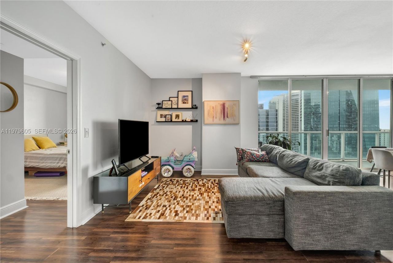 1250 S Miami Ave , Unit 2802, Miami, FL 33130 Photo