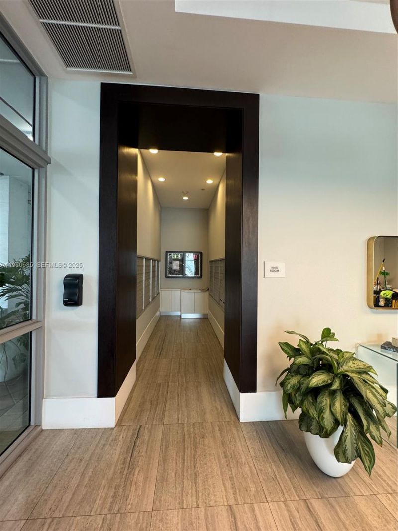 140 S Dixie Hwy , Unit 1035, Hollywood, FL 33020 Photo