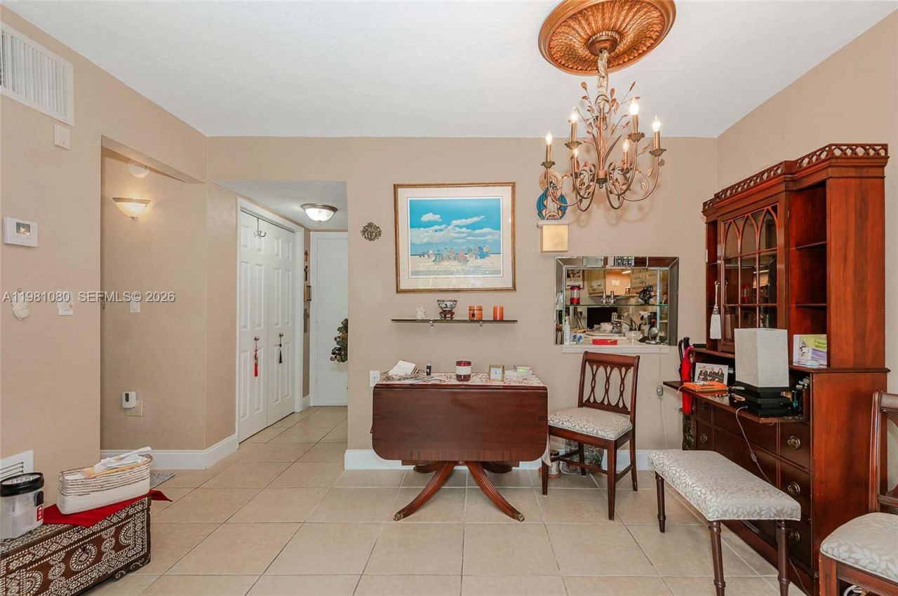 7403 SW 82nd St, Unit 212N, Miami, FL 33143 Photo