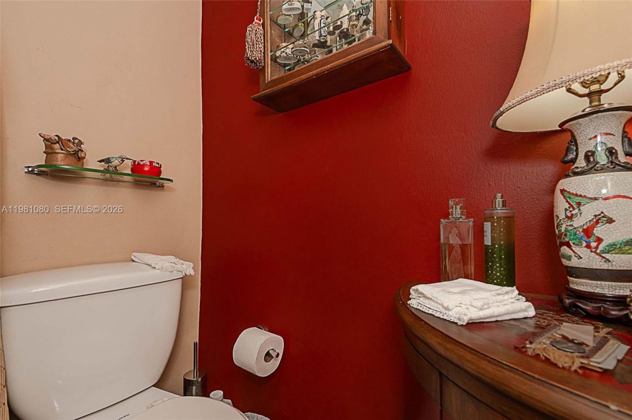 7403 SW 82nd St, Unit 212N, Miami, FL 33143 Photo