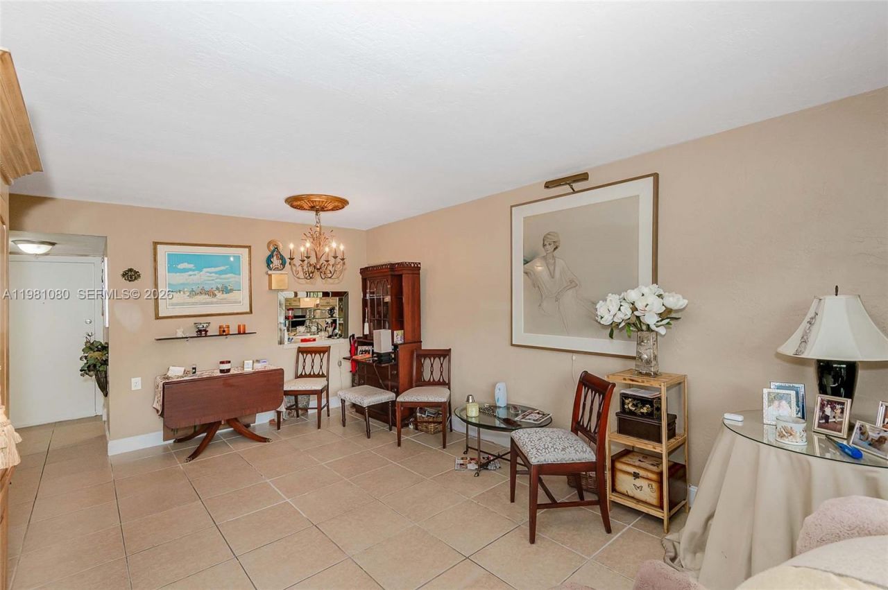 7403 SW 82nd St, Unit 212N, Miami, FL 33143 Photo