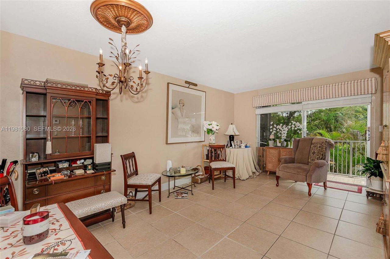 7403 SW 82nd St, Unit 212N, Miami, FL 33143 Photo