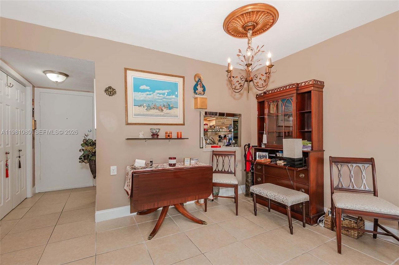 7403 SW 82nd St, Unit 212N, Miami, FL 33143 Photo