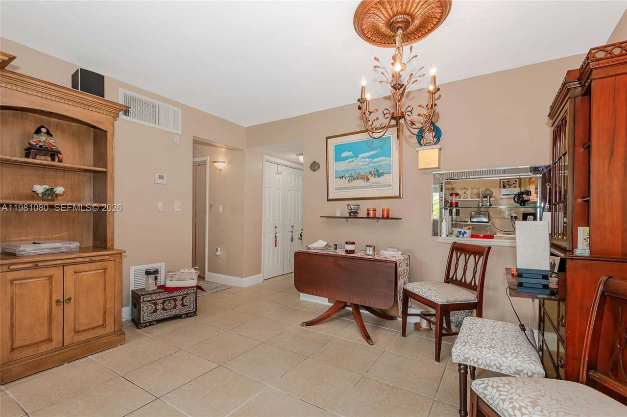 7403 SW 82nd St, Unit 212N, Miami, FL 33143 Photo