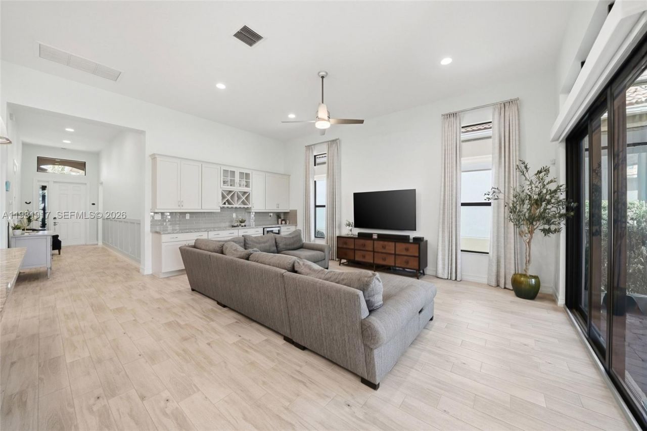 11927 N Leon Cir N , Parkland, FL 33076 Photo