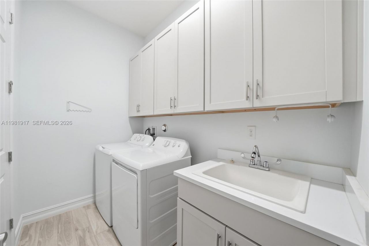 11927 N Leon Cir N , Parkland, FL 33076 Photo