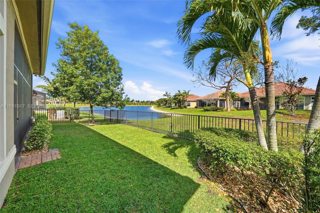 11927 N Leon Cir N , Parkland, FL 33076 Photo