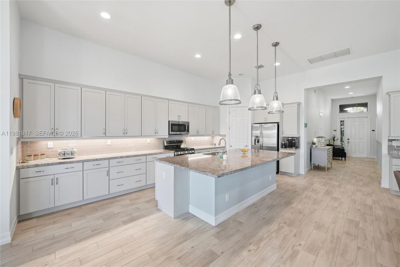 11927 N Leon Cir N , Parkland, FL 33076 Photo