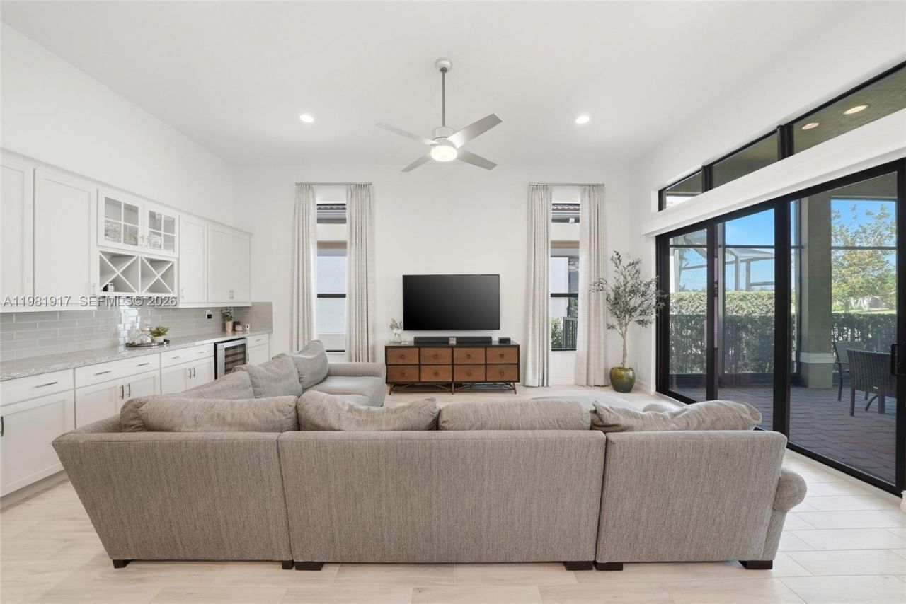 11927 N Leon Cir N , Parkland, FL 33076 Photo