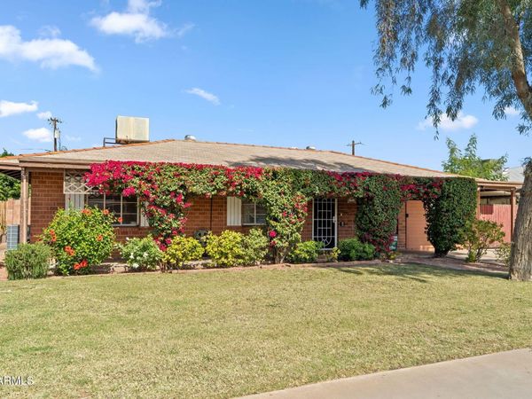 1936 W CLARENDON Avenue, Phoenix, AZ 85015