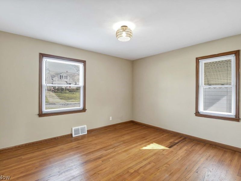 5012 S Barton Road, Lyndhurst, OH 44124 Photo 17