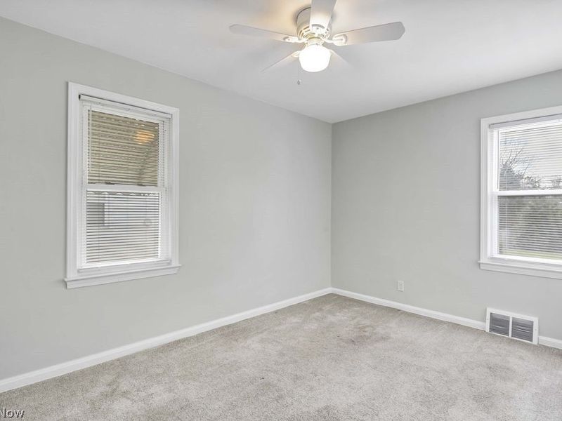 5012 S Barton Road, Lyndhurst, OH 44124 Photo 18