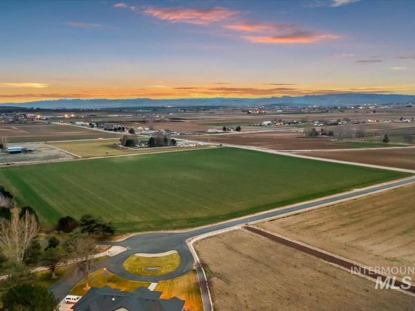 000 W. Foxy Lane, Kuna, ID 83634