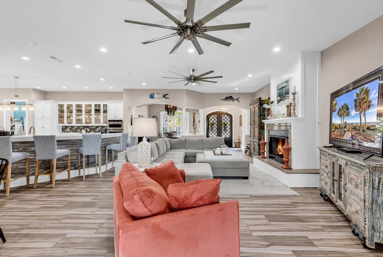 959 Henry James Dr. Photo 10