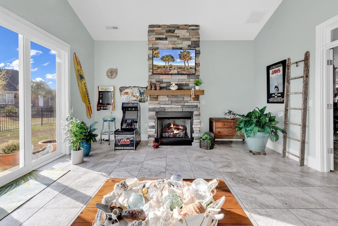 959 Henry James Dr. Photo 28