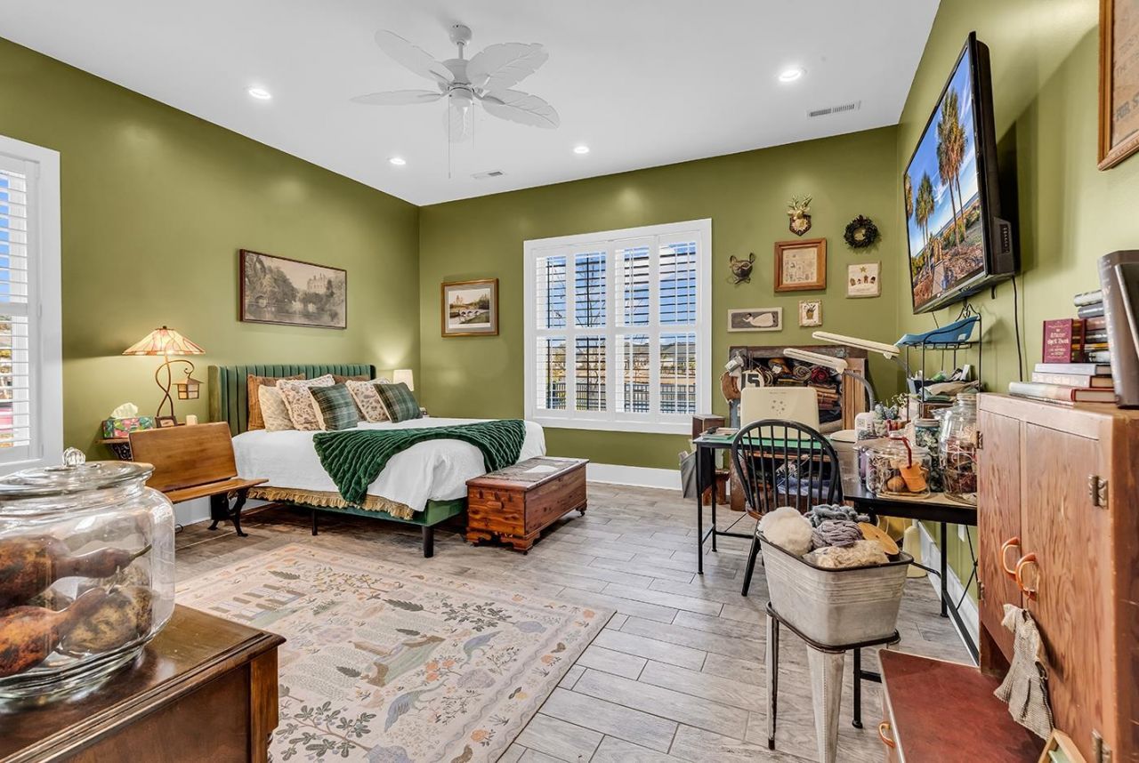959 Henry James Dr. Photo 43