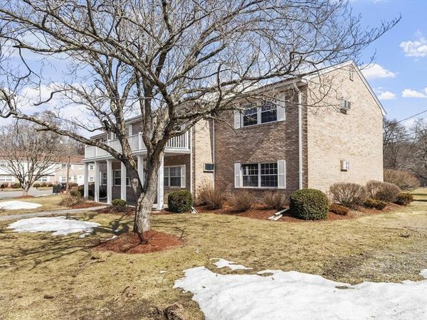 40 C Washington Park Drive, Unit 12, Andover, MA 01810