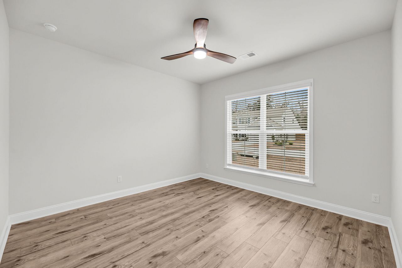 5030 Lady Bird Alley Photo 10