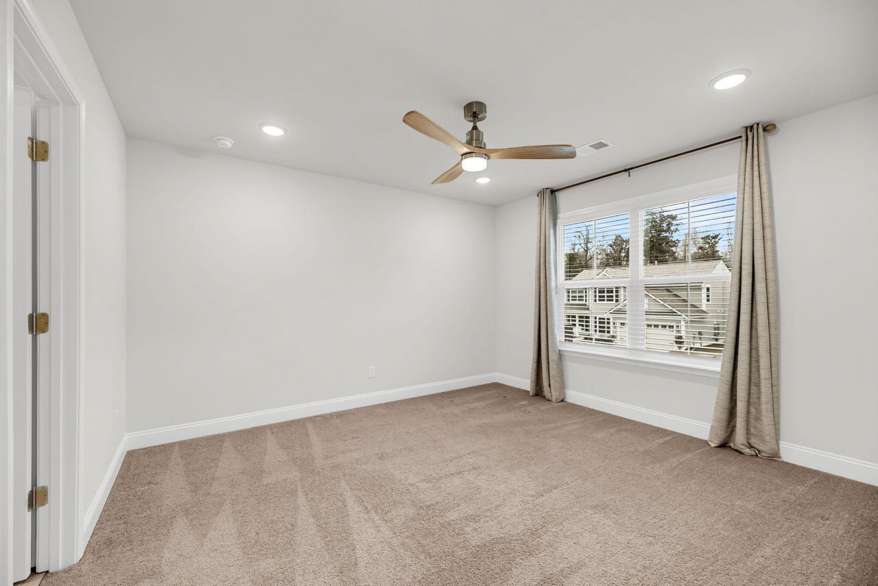 5030 Lady Bird Alley Photo 27