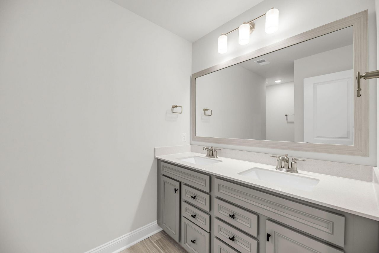 5030 Lady Bird Alley Photo 33