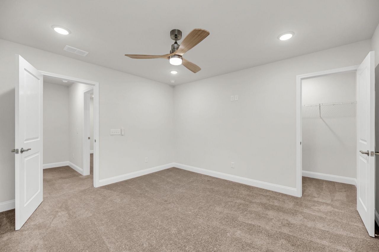 5030 Lady Bird Alley Photo 35