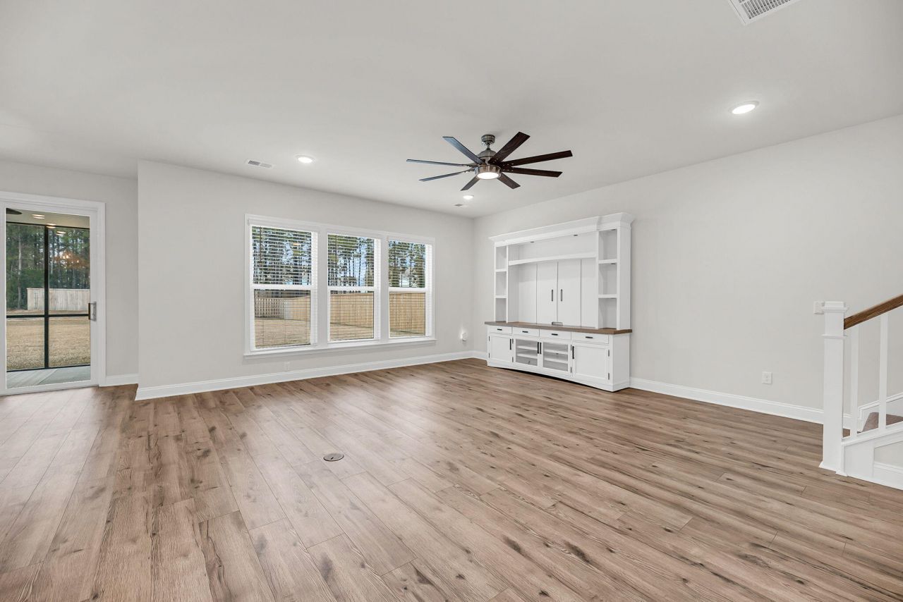 5030 Lady Bird Alley Photo 5