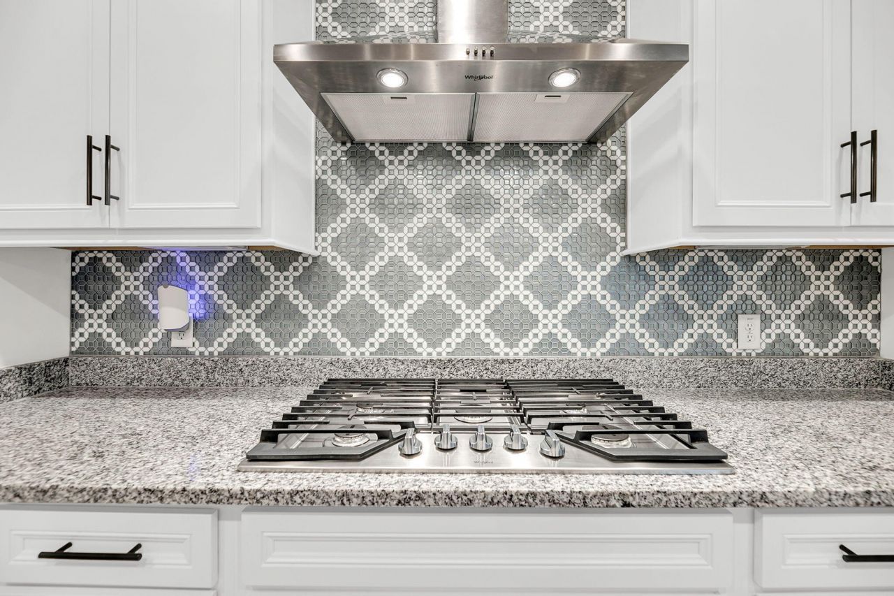 5030 Lady Bird Alley Photo 9