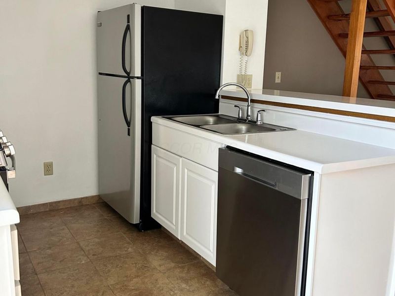 5080 Stoneybrook Boulevard , Unit 2D, Hilliard, OH 43026 Photo 4